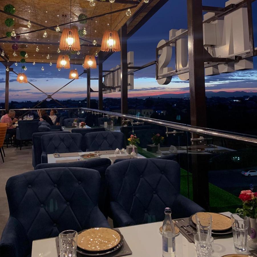 Tomu'S Hotel غيومري المظهر الخارجي الصورة