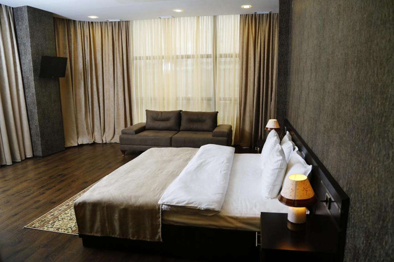Tomu'S Hotel غيومري المظهر الخارجي الصورة