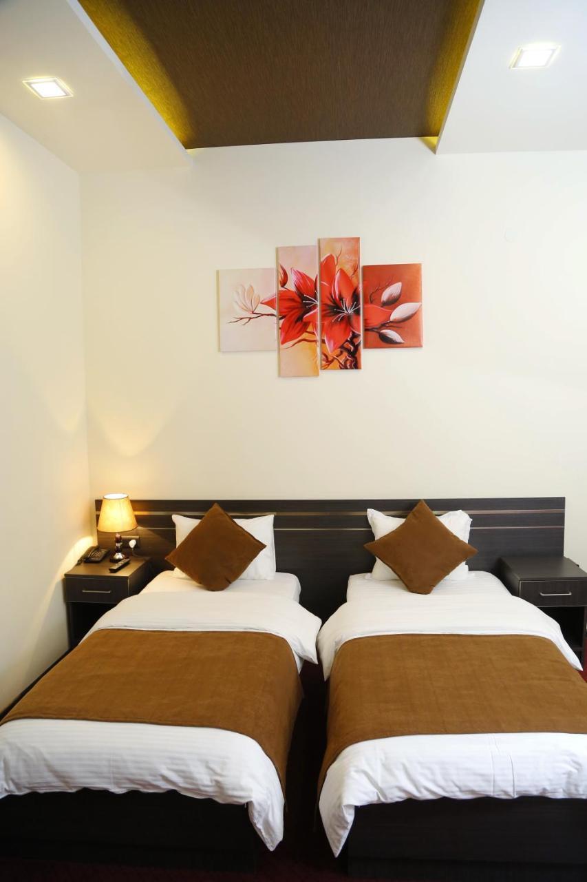 Tomu'S Hotel غيومري المظهر الخارجي الصورة