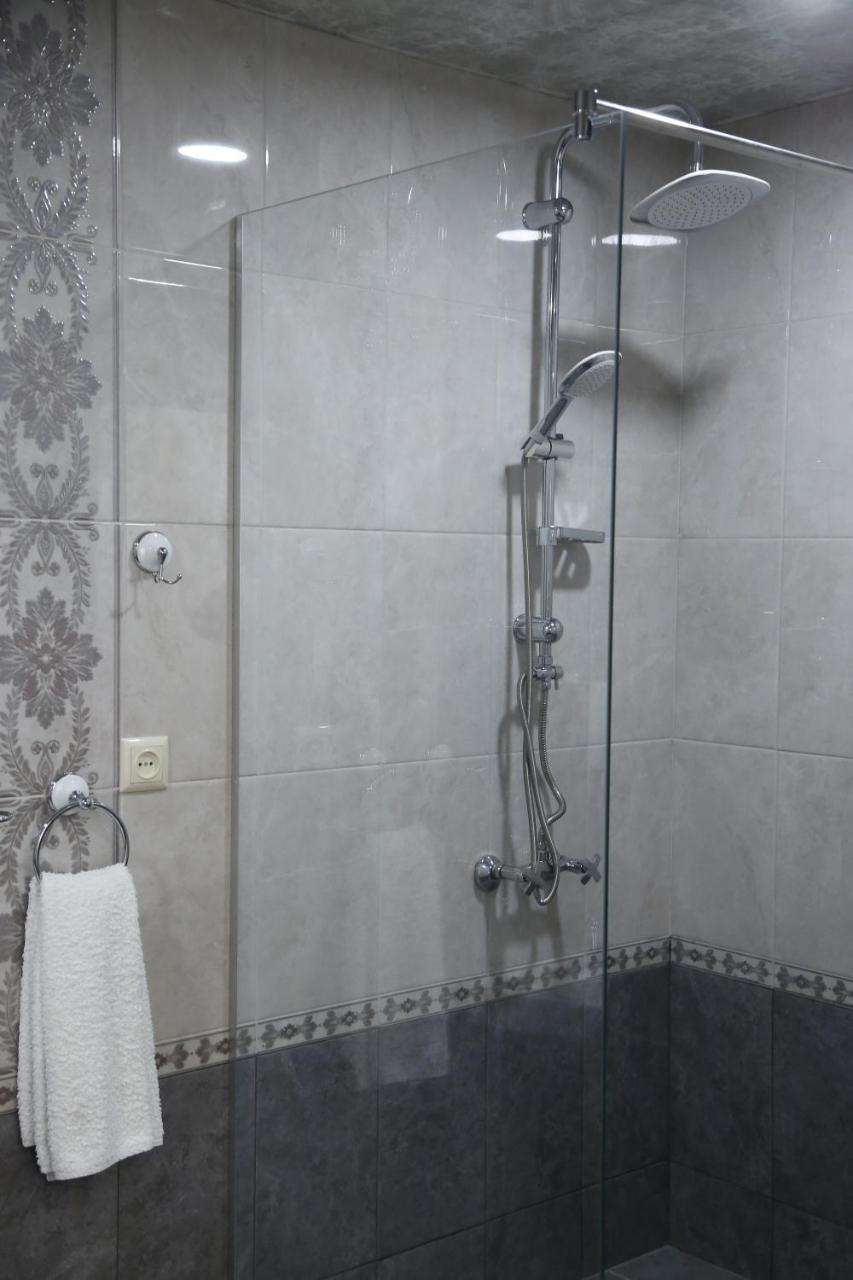 Tomu'S Hotel غيومري المظهر الخارجي الصورة